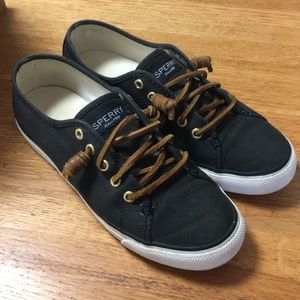Women’s Sperry shoes